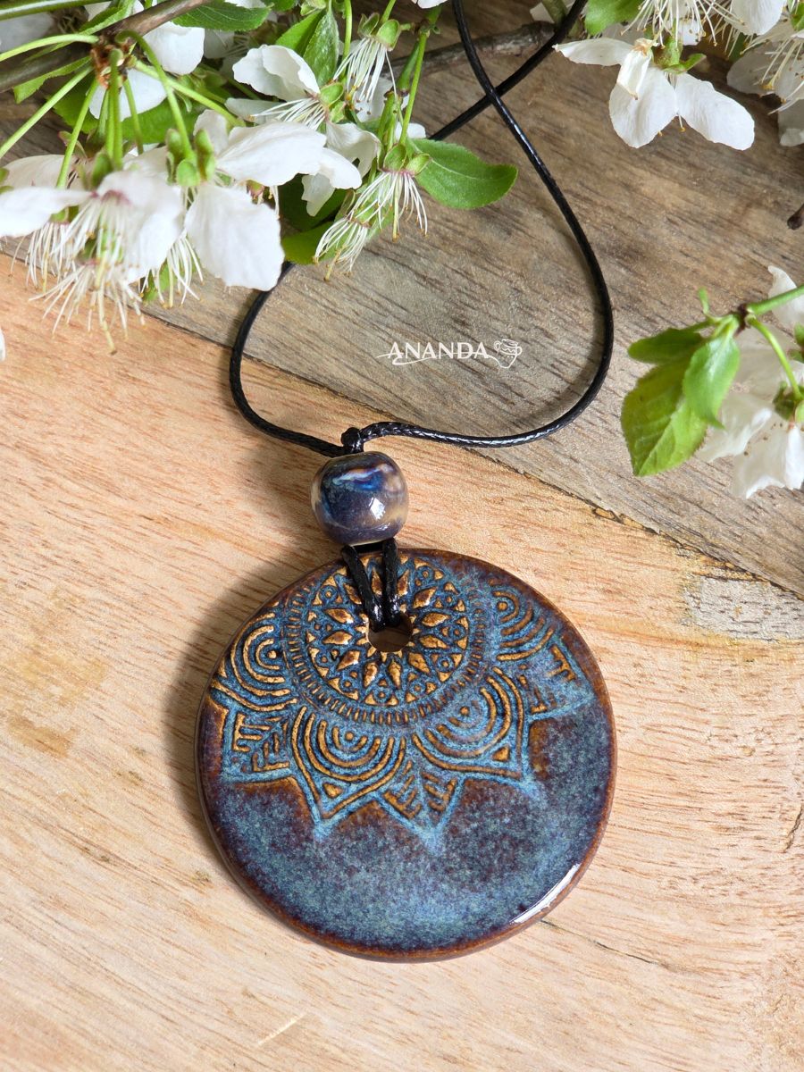 WISIOR CERAMICZNY MANDALA