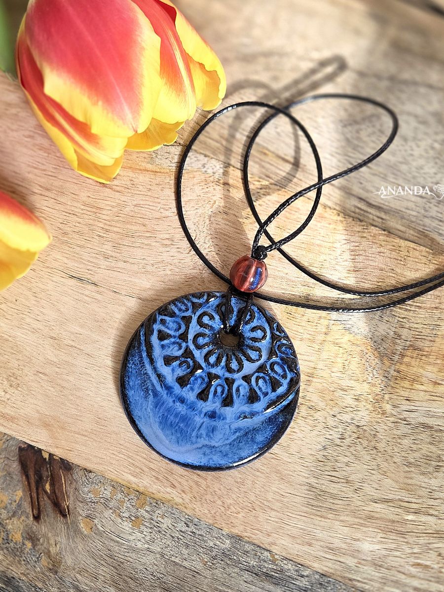 WISIOR CERAMICZNY MANDALA
