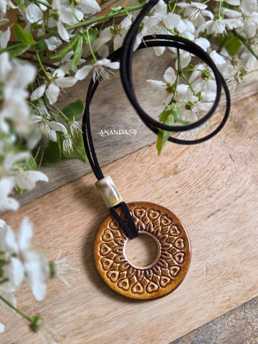 WISIOR CERAMICZNY OPONKA